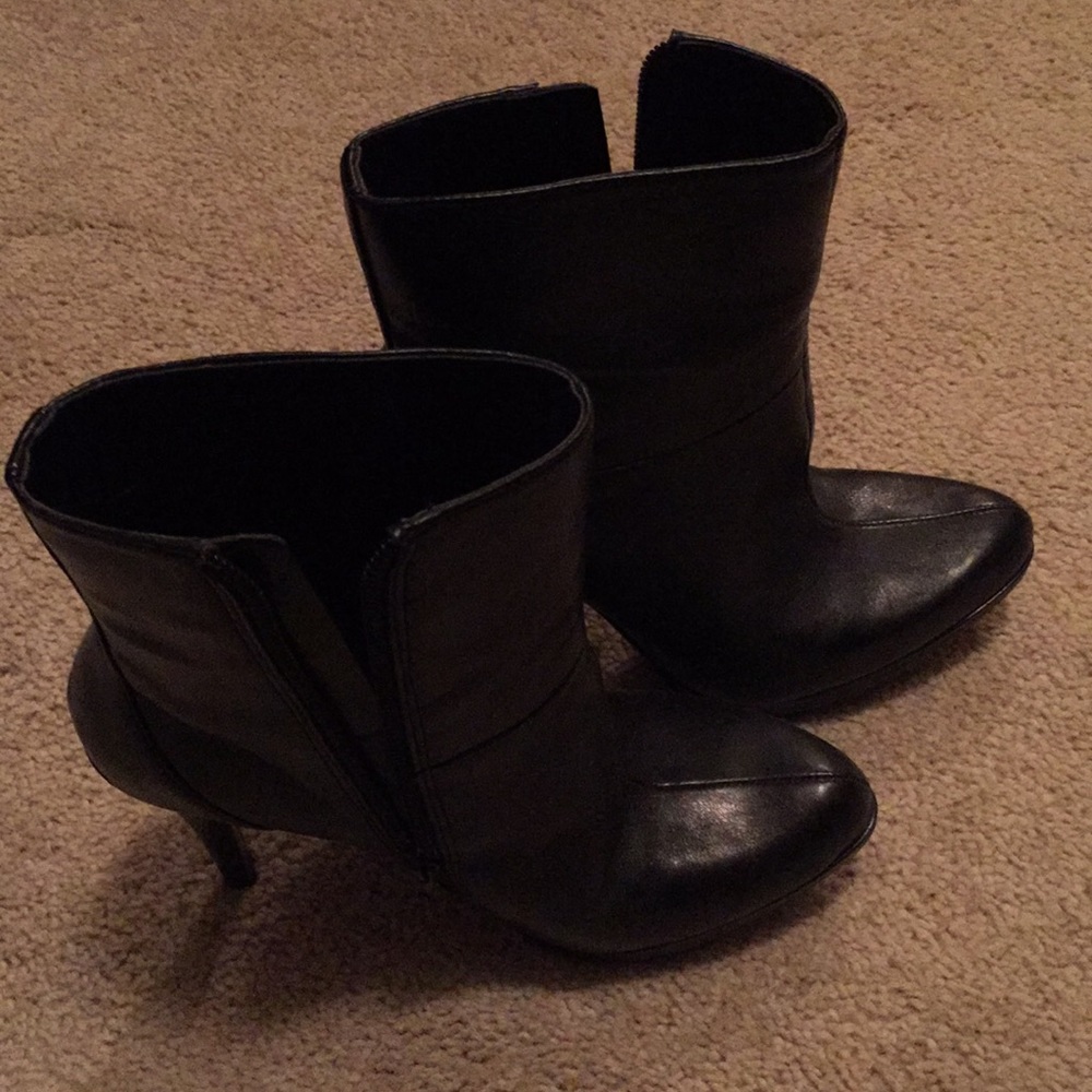 Size 7 Nine West boots